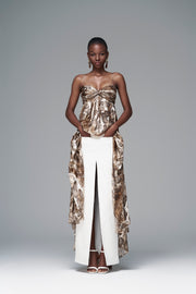 Chân váy xẻ cánh hoa nhạt