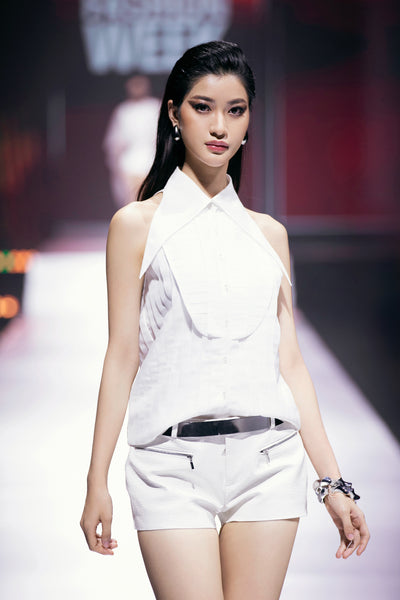 Quần short trắng sang trọng