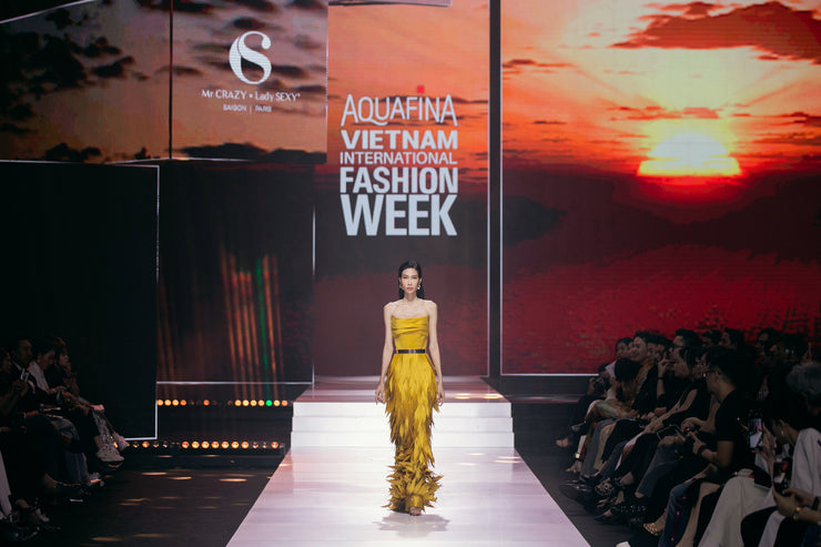 Váy Phượng Hoàng