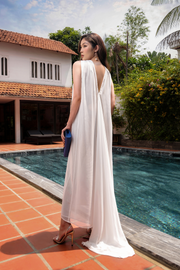 Váy Maxi Chiffon Trắng Cổ Halterneck