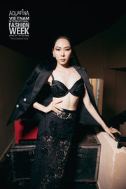 Áo lót ren tối màu