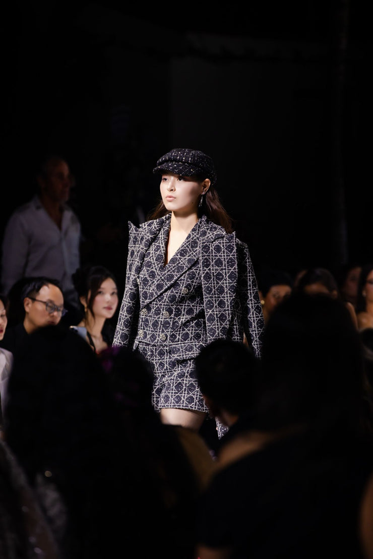 Bộ đồ liền thân băng sang trọng