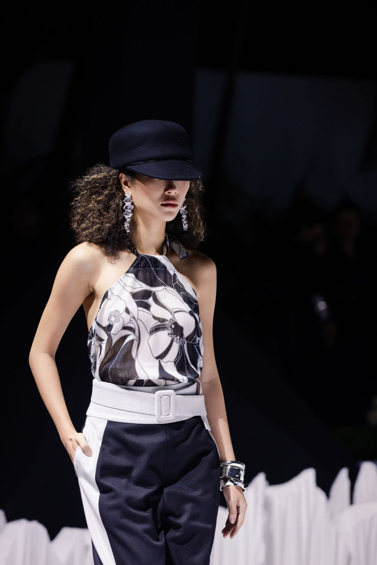 Áo thun Black Bloom