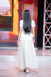 Áo vest trắng hoàng gia