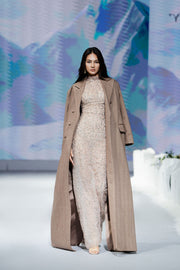 Váy mùa xuân lạnh giá