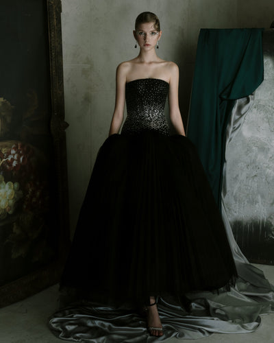 BLACK PEAKS DRESS
